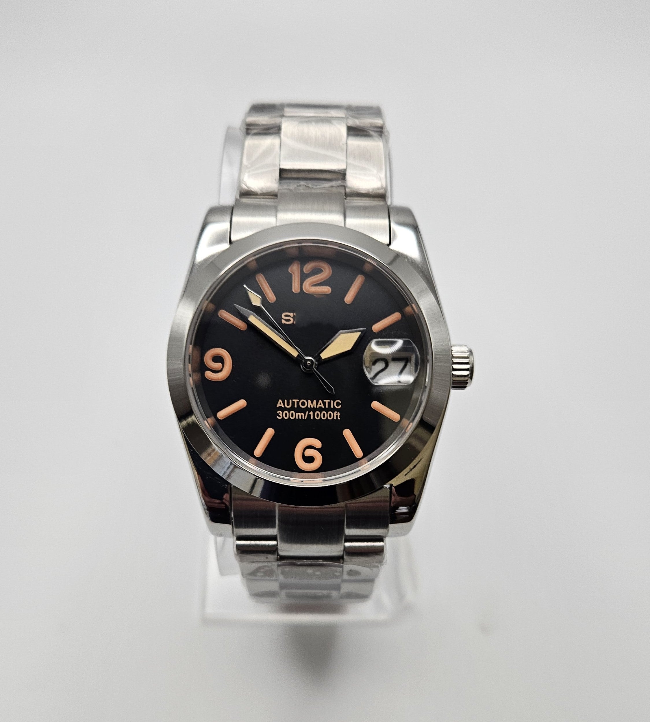 Explorer | Retro