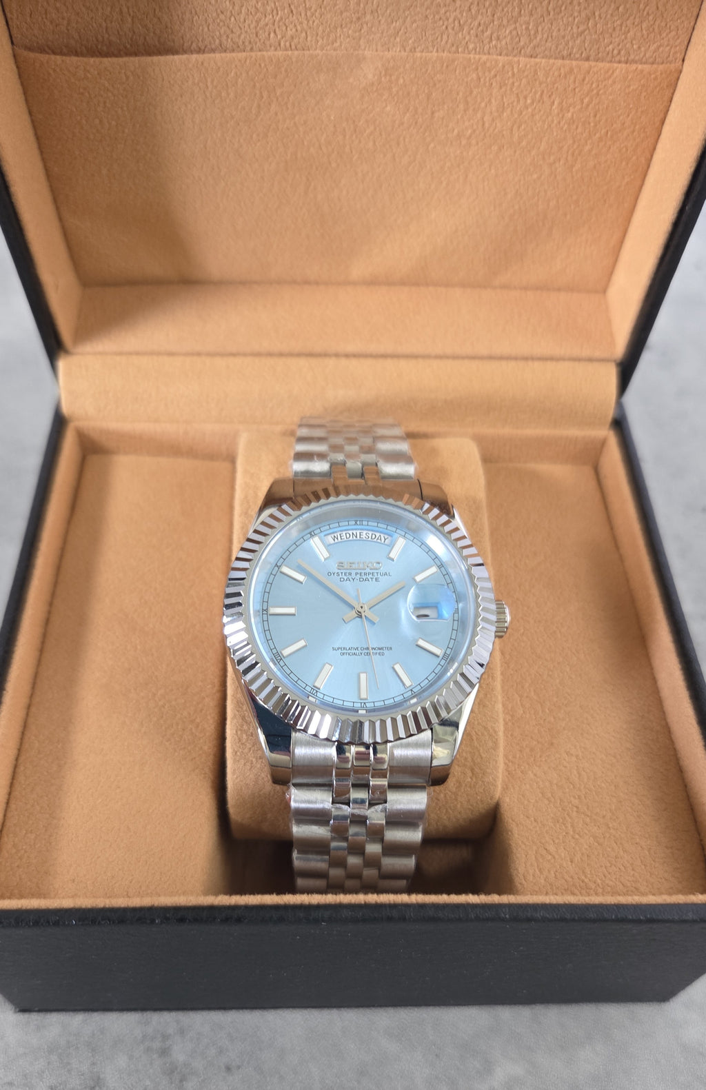 Day Date | Light Blue